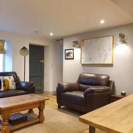 No8 3 Bed Winter Deals Offered 3 Nights Or Nov-mar * Backbarrow